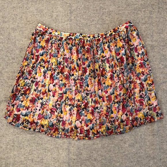 BCBGeneration Dresses & Skirts - BCBGen. Pleated Mini Skirt